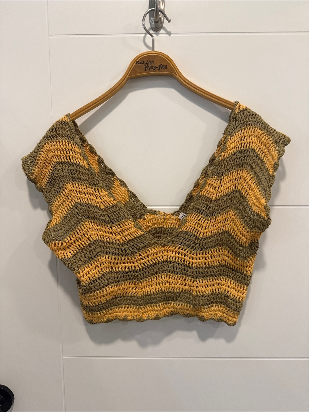 Zara Crocheted V-Neck Crop Top in Mustard and Olive size small